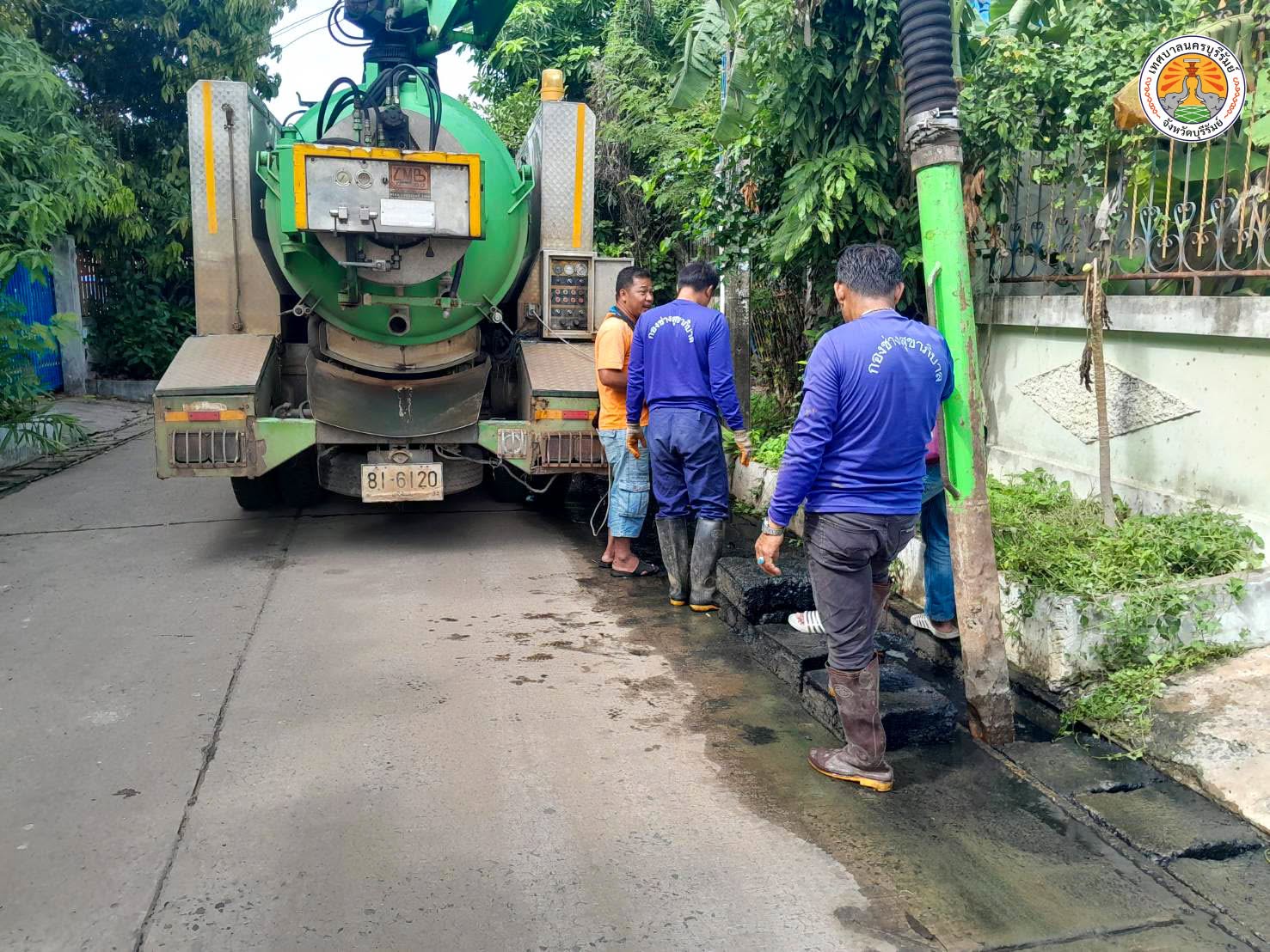 ลงพื้นที่ลอกท่อระบายน้ำ บ้านหนองหัวลิง ม.10 ต.อิสาณ อ.เมือง จ.บุรีรัมย์