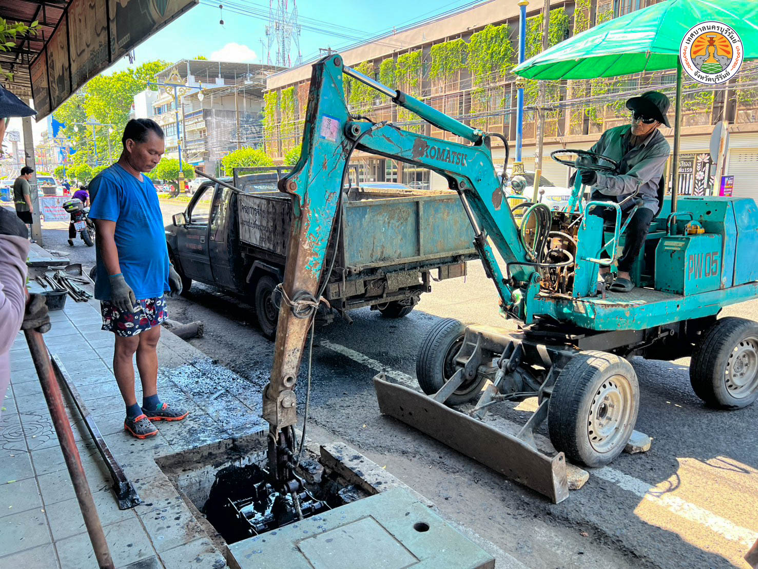 โครงการจ้างเหมาลอกท่อระบายน้ำและระบบรวบรวมน้ำเสียในเขตเทศบาลนครบุรีรัมย์