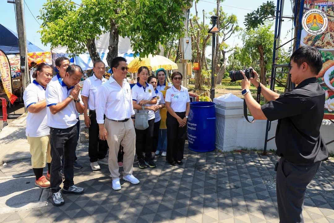 นายกเทศมนตรีนครบุรีรัมย์ นำคณะผู้บริหารและพนักงานเจ้าหน้าที่ ร่วมสืบสานประเพณีมหากุศลในงานเทศกาลกินเจบุรีรัมย์ ณ ถนนพิทั ภาพที่ 10