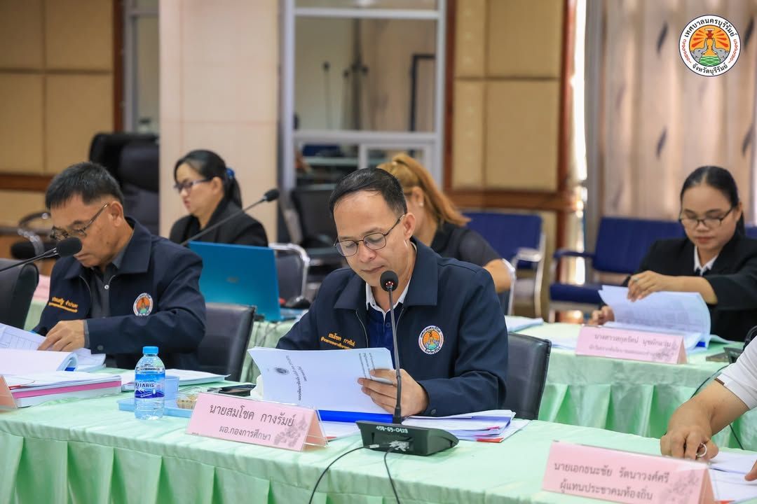นายกเทศมนตรีนครบุรีรัมย์เป็นประธานการประชุมคณะกรรมการสนับสนุนการจัดทำแผนพัฒนาท้องถิ่นและคณะกรรมการพัฒนาท้องถิ่น ครั้งที่ ภาพที่ 10