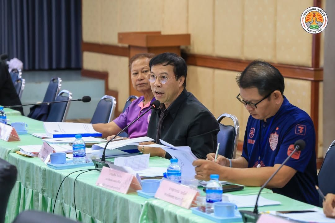 นายกเทศมนตรีนครบุรีรัมย์เป็นประธานการประชุมคณะกรรมการสนับสนุนการจัดทำแผนพัฒนาท้องถิ่นและคณะกรรมการพัฒนาท้องถิ่น ครั้งที่ ภาพที่ 12