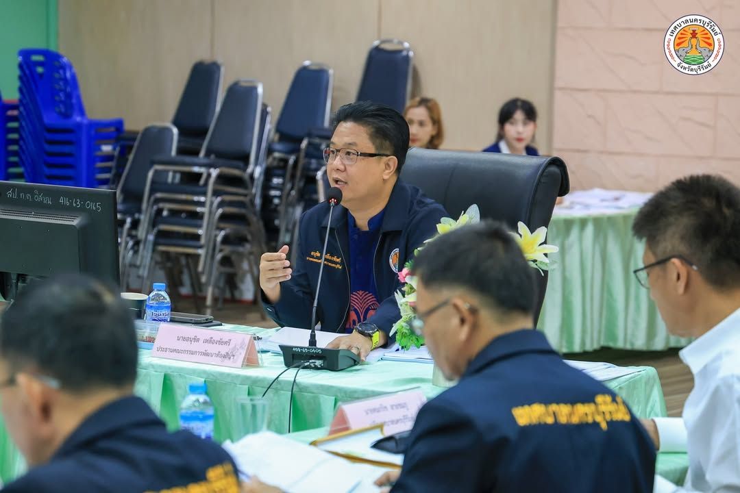 นายกเทศมนตรีนครบุรีรัมย์เป็นประธานการประชุมคณะกรรมการสนับสนุนการจัดทำแผนพัฒนาท้องถิ่นและคณะกรรมการพัฒนาท้องถิ่น ครั้งที่ ภาพที่ 2