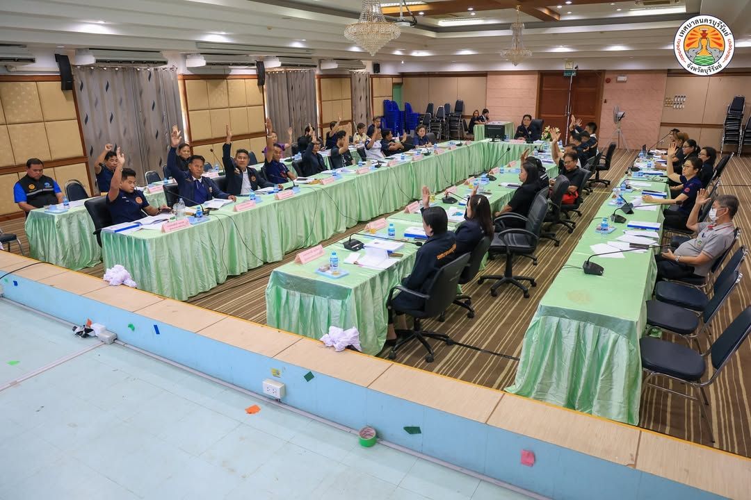นายกเทศมนตรีนครบุรีรัมย์เป็นประธานการประชุมคณะกรรมการสนับสนุนการจัดทำแผนพัฒนาท้องถิ่นและคณะกรรมการพัฒนาท้องถิ่น ครั้งที่ ภาพที่ 3