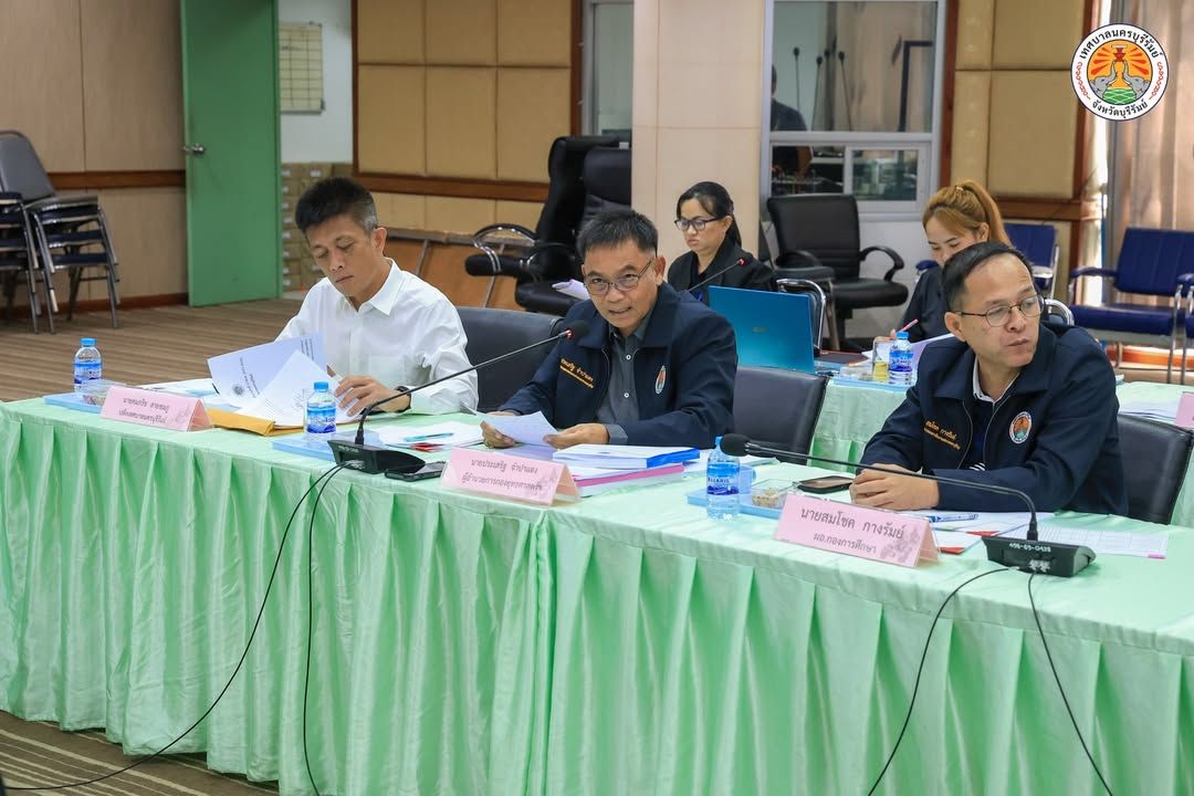นายกเทศมนตรีนครบุรีรัมย์เป็นประธานการประชุมคณะกรรมการสนับสนุนการจัดทำแผนพัฒนาท้องถิ่นและคณะกรรมการพัฒนาท้องถิ่น ครั้งที่ ภาพที่ 6