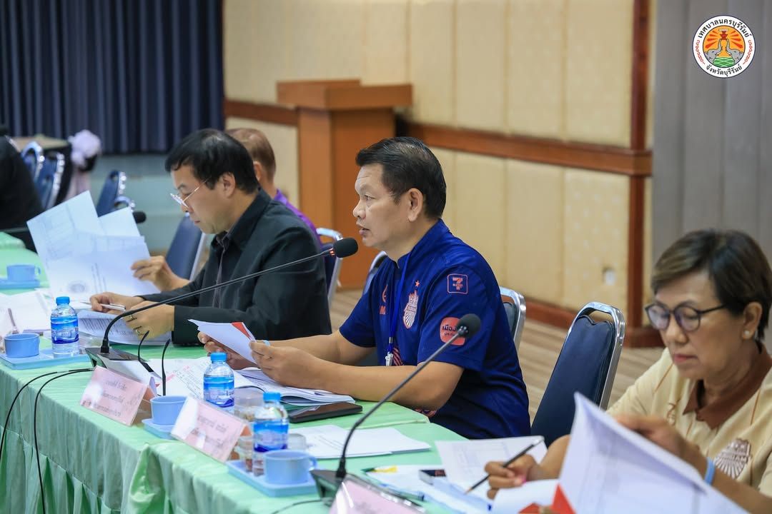 นายกเทศมนตรีนครบุรีรัมย์เป็นประธานการประชุมคณะกรรมการสนับสนุนการจัดทำแผนพัฒนาท้องถิ่นและคณะกรรมการพัฒนาท้องถิ่น ครั้งที่ ภาพที่ 8