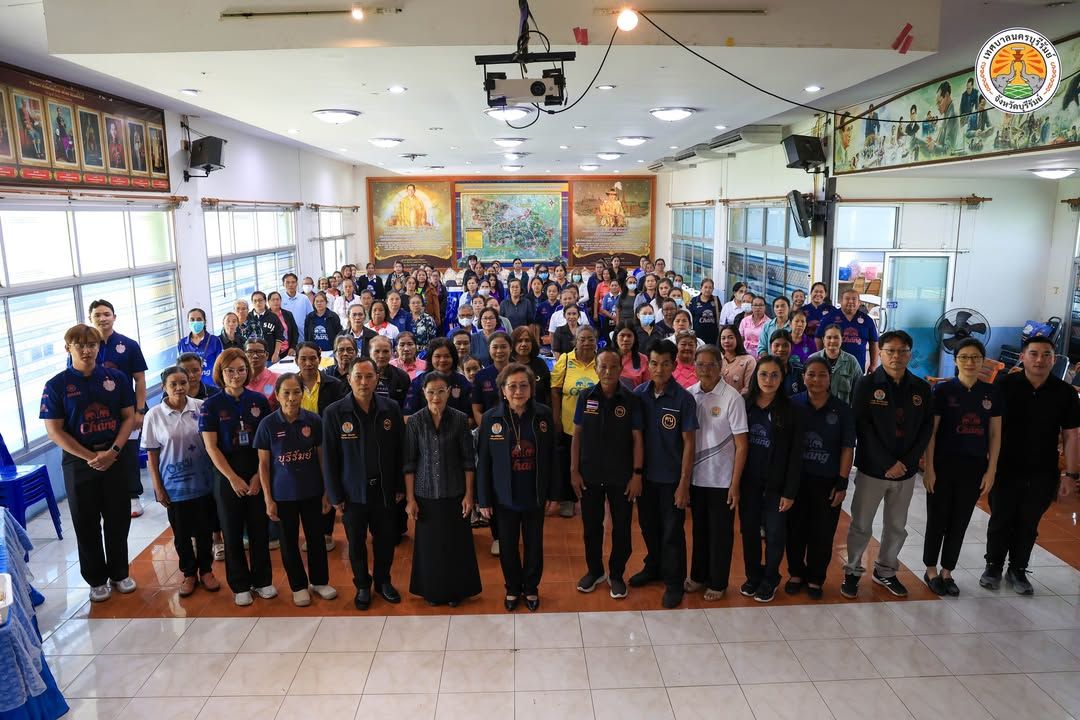 เทศบาลนครบุรีรัมย์จัดทำดอกไม้จันทน์สำหรับงานพระราชพิธีถวายพระเพลิงพระบรมศพ สมเด็จพระนางเจ้าสิริกิติ์ พระบรมราชินีนาถ พระบรมราชชนนีพันปีหลวง