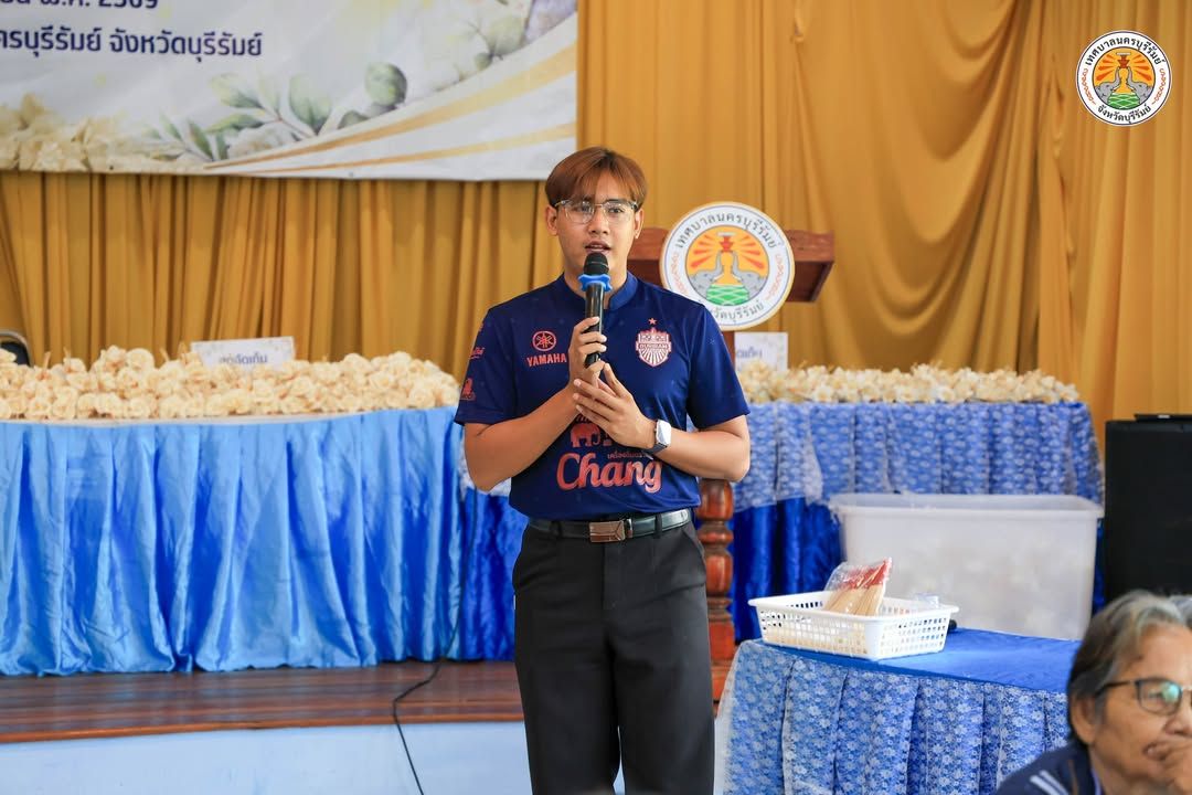 เทศบาลนครบุรีรัมย์จัดทำดอกไม้จันทน์สำหรับงานพระราชพิธีถวายพระเพลิงพระบรมศพ สมเด็จพระนางเจ้าสิริกิติ์ พระบรมราชินีนาถ พระ ภาพที่ 9