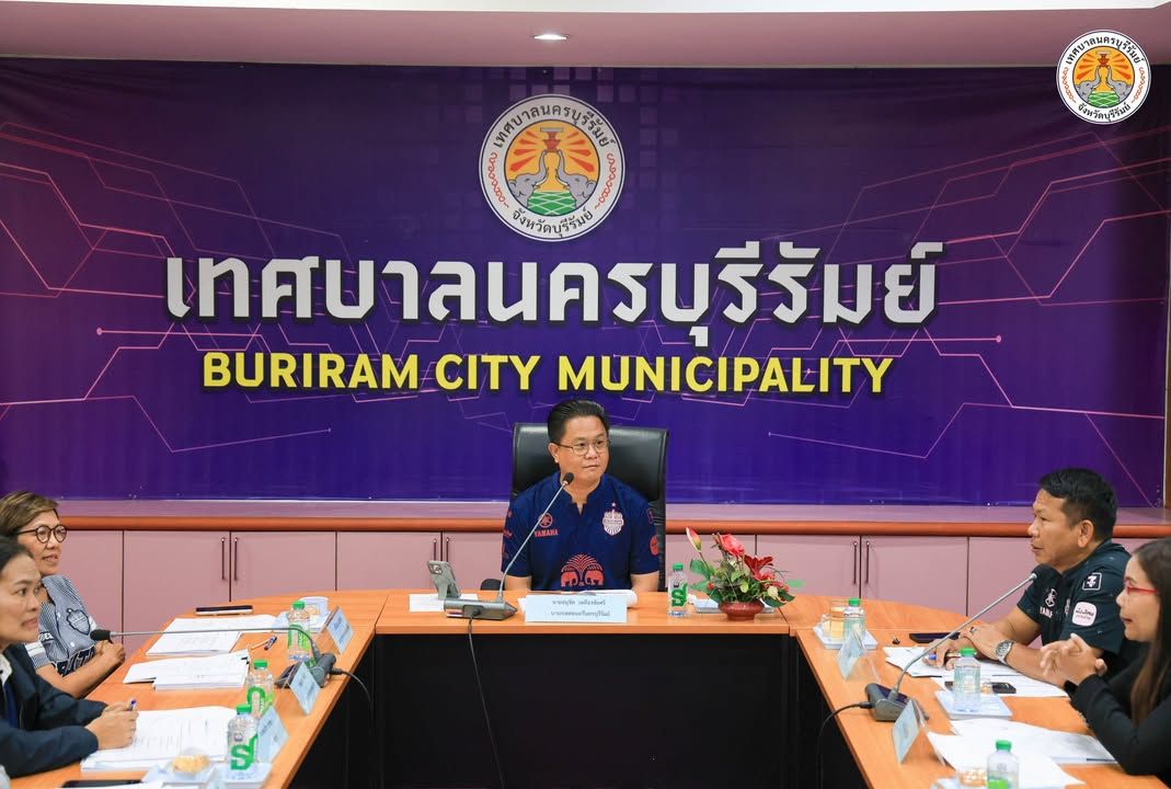 นายกเทศมนตรีนครบุรีรัมย์ เป็นประธานการประชุมคณะกรรมการจัดหาประโยชน์ในทรัพย์สินของเทศบาลนครบุรีรัมย์ ภาพที่ 3