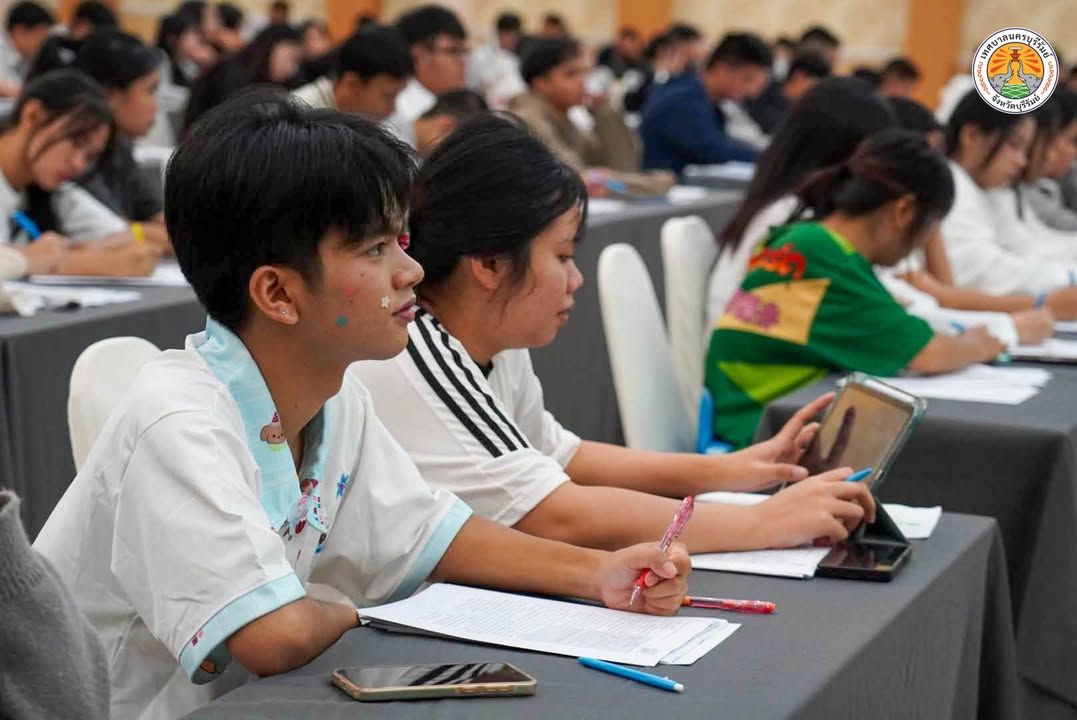 รองปลัดเทศบาลนครบุรีรัมย์ เยี่ยมและให้กำลังใจคณะครู ผู้บริหารสถานศึกษา และนักเรียน โครงการค่ายบูรณาการวิชาการ STEM Educa ภาพที่ 10