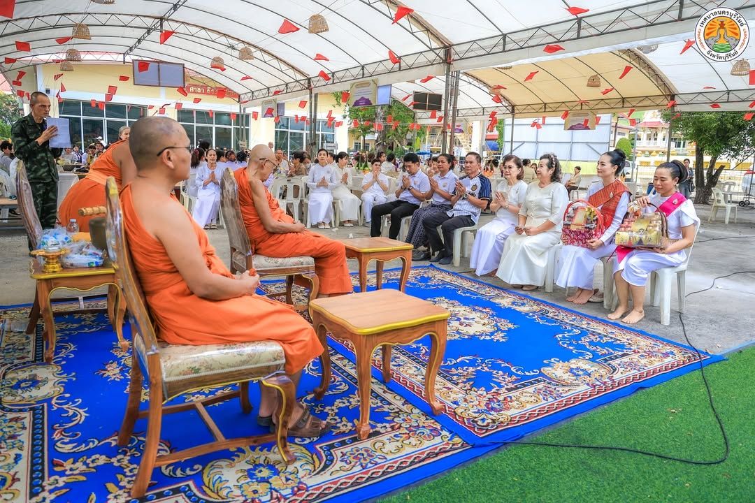 รองนายกเทศมนตรีนครบุรีรัมย์และสมาชิกสภาเทศบาลนครบุรีรัมย์ ร่วมประเพณีกวนข้าวมธุปายาส ณ วัดกลางพระอารามหลวง