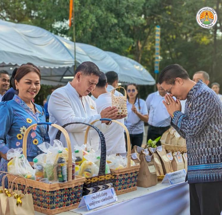 จังหวัดบุรีรัมย์และเทศบาลนครบุรีรัมย์จัดงานประเพณีกวนข้าวทิพย์-ตักบาตรเทโวโรหณะ เนื่องในวันออกพรรษา ประจำปี 2569 ณ เขตห้ ภาพที่ 13