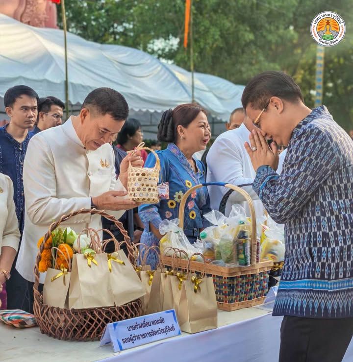จังหวัดบุรีรัมย์และเทศบาลนครบุรีรัมย์จัดงานประเพณีกวนข้าวทิพย์-ตักบาตรเทโวโรหณะ เนื่องในวันออกพรรษา ประจำปี 2569 ณ เขตห้ ภาพที่ 14