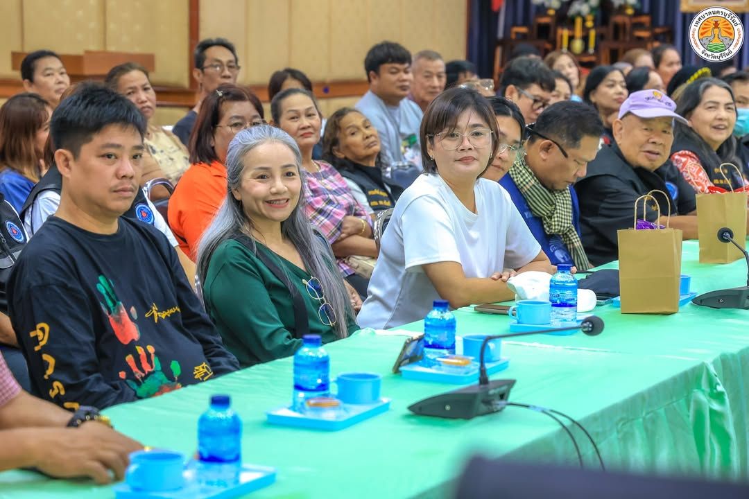 เทศบาลนครบุรีรัมย์ให้การต้อนรับคณะศึกษาดูงานจากเทศบาลตำบลกบินทร์ แลกเปลี่ยนเรียนรู้งาน อสม. กับการสร้างคุณภาพชีวิตแบบมีส ภาพที่ 13