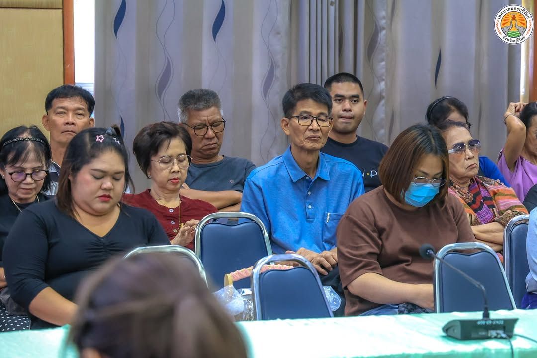 เทศบาลนครบุรีรัมย์ให้การต้อนรับคณะศึกษาดูงานจากเทศบาลตำบลกบินทร์ แลกเปลี่ยนเรียนรู้งาน อสม. กับการสร้างคุณภาพชีวิตแบบมีส ภาพที่ 15