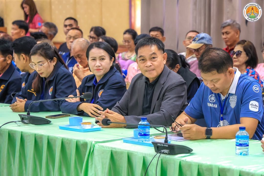 เทศบาลนครบุรีรัมย์ให้การต้อนรับคณะศึกษาดูงานจากเทศบาลตำบลกบินทร์ แลกเปลี่ยนเรียนรู้งาน อสม. กับการสร้างคุณภาพชีวิตแบบมีส ภาพที่ 8