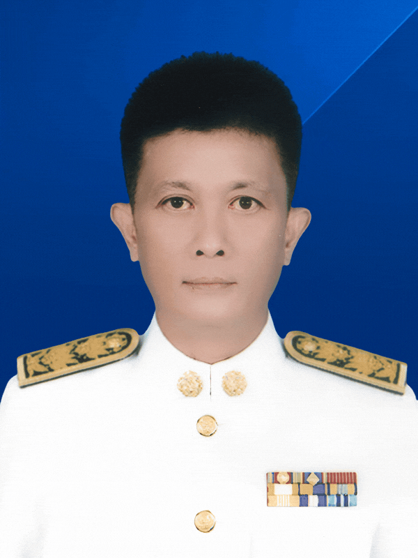นายคมกริช สายชมภู